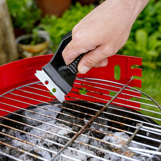 Ανοξείδωτη βούρτσα καθαρισμού ψησταριάς "BBQ Guru" με σφουγγάρι και ξύστρα 12.5cm