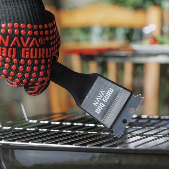 Ανοξείδωτη βούρτσα καθαρισμού ψησταριάς "BBQ Guru" με ξύστρα 22cm Ανοξείδωτη βούρτσα καθαρισμού ψησταριάς "BBQ Guru" με ξύστρα 22cm